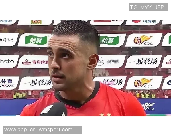 刘闻超带队海港在教学赛中以4-3逆转取胜莱昂纳多梅开二度助力球队 刘闻超带队海港在教学赛中以4-3逆转取胜莱昂纳多梅开二度助力球队