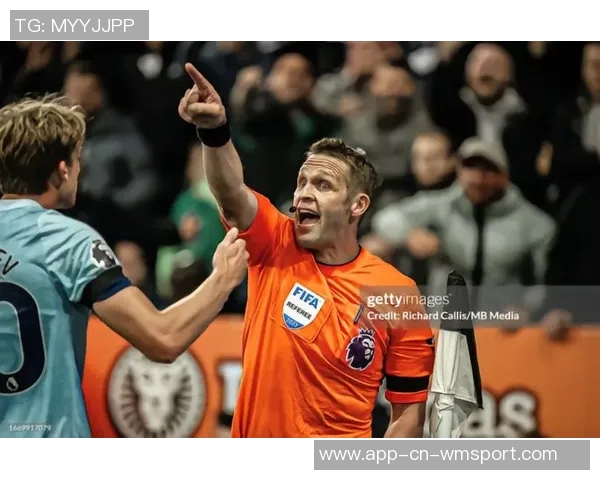 泰勒谈VAR制造完美预期悖论英超裁判工作之魅力 泰勒谈VAR制造完美预期悖论英超裁判工作之魅力