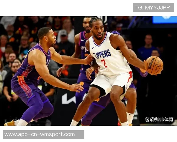 快船季前赛对阵广州龙狮比尔因膝伤缺席其他球员全力出战