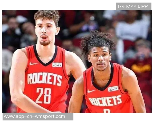 美媒称杨瀚森逐渐融入球队与夏普默契如开拓者的申京与阿门 美媒称杨瀚森逐渐融入球队与夏普默契如开拓者的申京与阿门