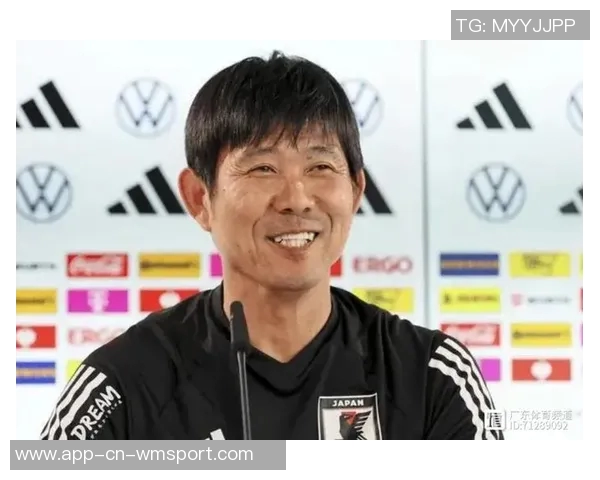 森保一赛后发布会长达47分钟向记者比心展现亲和力