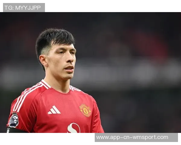 曼联后卫利桑德罗膝伤恢复接近尾声即将重返球队合练