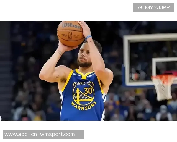 克拉克力挺库里期待他每场投中12记三分希望外界别再对他施压