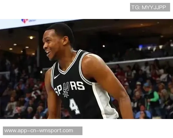 卡斯尔称赞福克斯为领袖期待与全明星队伍一较高下